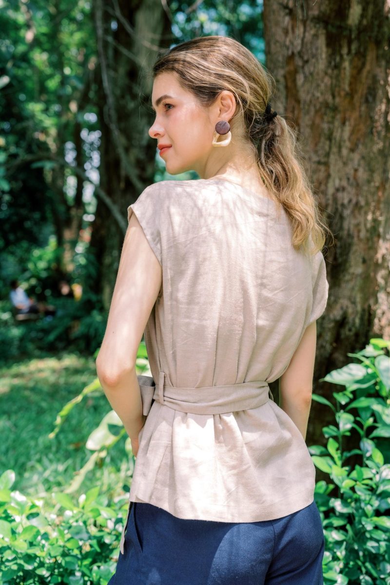 Women's Linen Belted Top - Image 2