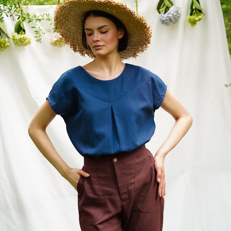 Linen top with curved details - Image 4