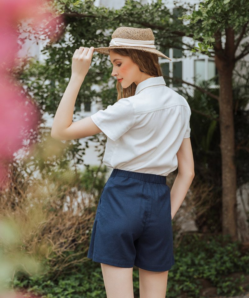 White linen button-down shirt with short sleeves - Image 3