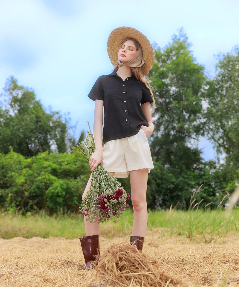 Black Linen Short Sleeve Button-Down Shirt - Image 2