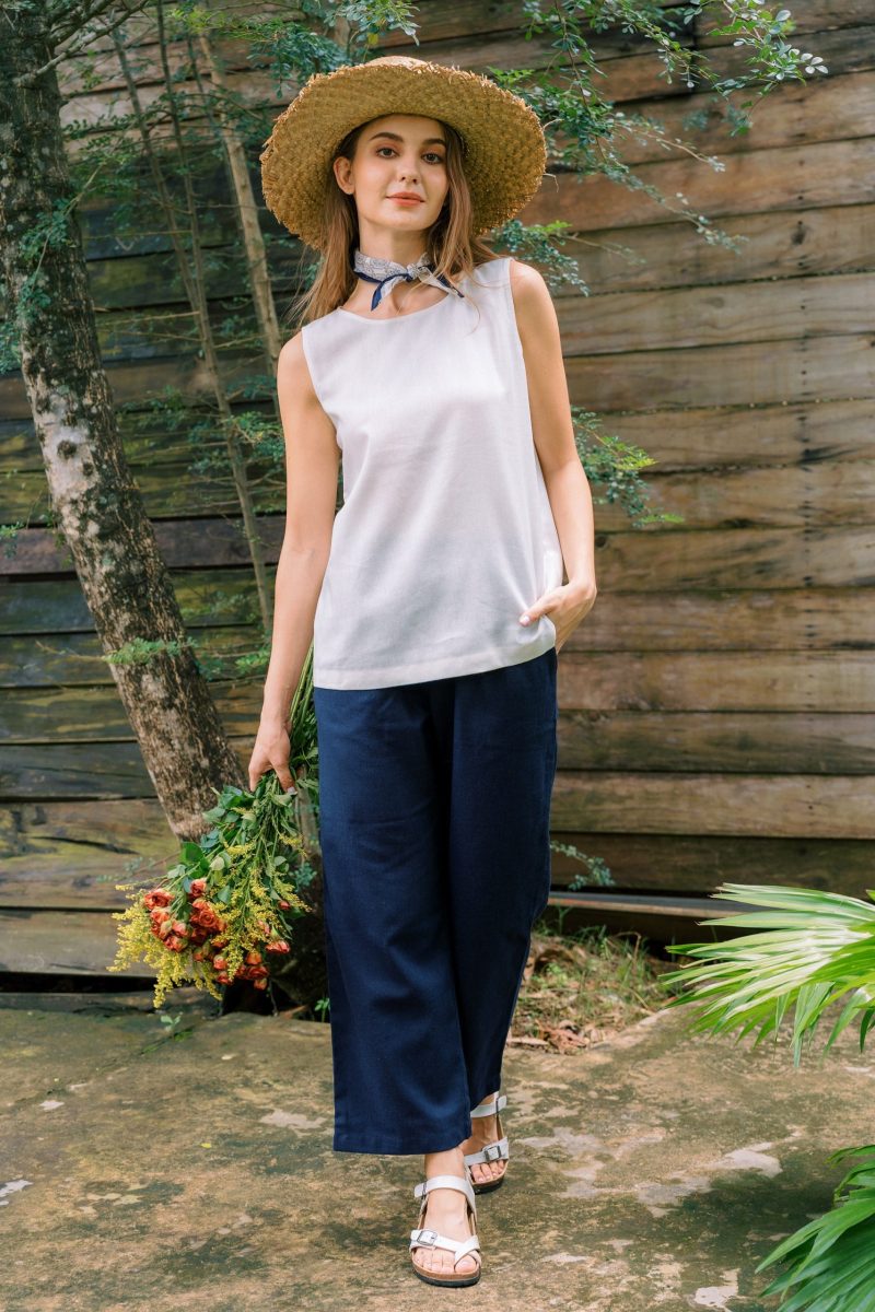 Round Neck Sleeveless Linen Vest